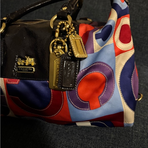 Coach Madison J0826-13232 Graphic Op Art Sabrina Resort Satchel in EUC - Picture 3 of 15